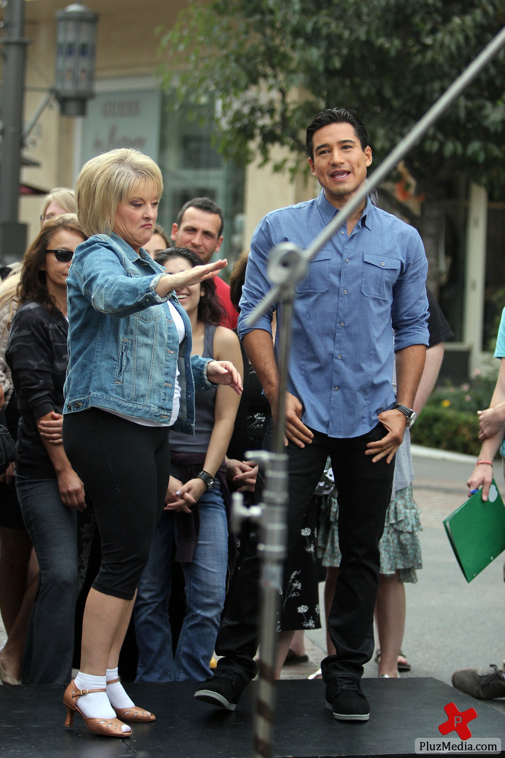 Celebrities at The Grove to film an appearance for news programme 'Extra' | Picture 88912